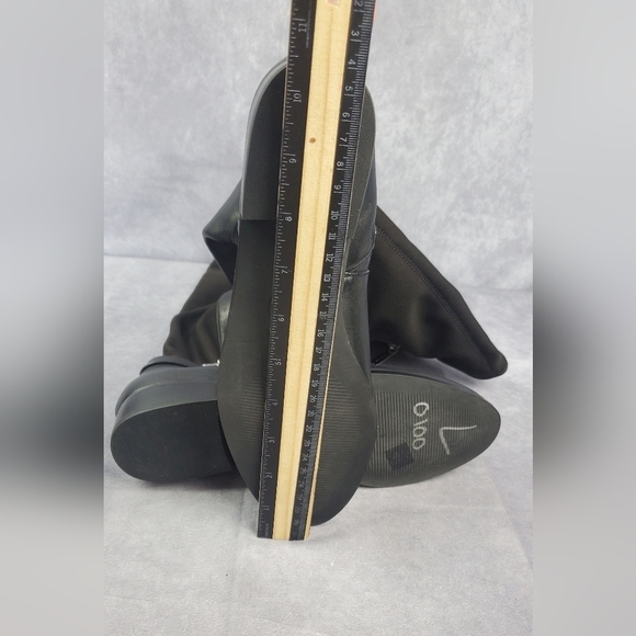 MK Leather Tall Boots Ankle Strap Silver Padlock Medallion Side Zip Riding 8.5M - Picture 10 of 13